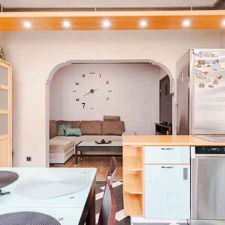 Your Away From * Σόφια